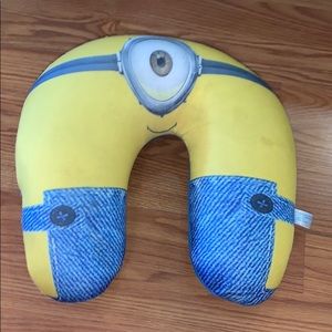 🍉 Minion travel pillow